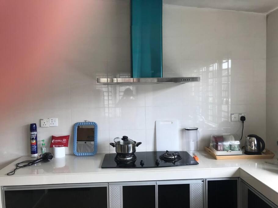 Terrace House Near Stulang Laut Ciq Midvalley Ksl For 7Pax Джохор-Бару Екстер'єр фото