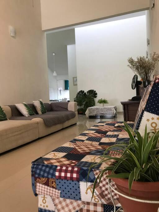Terrace House Near Stulang Laut Ciq Midvalley Ksl For 7Pax Джохор-Бару Екстер'єр фото