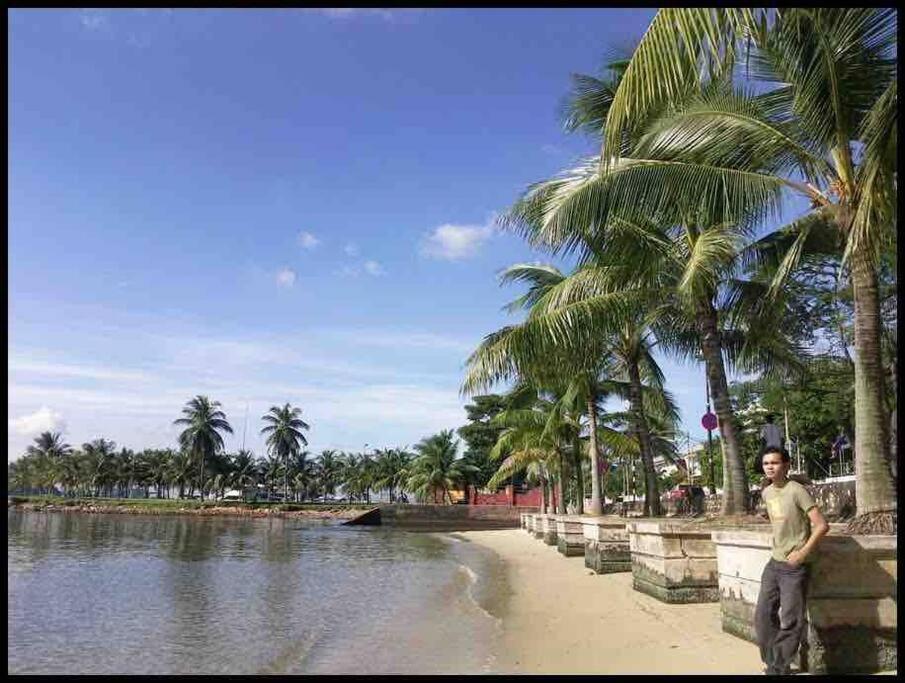 Terrace House Near Stulang Laut Ciq Midvalley Ksl For 7Pax Джохор-Бару Екстер'єр фото