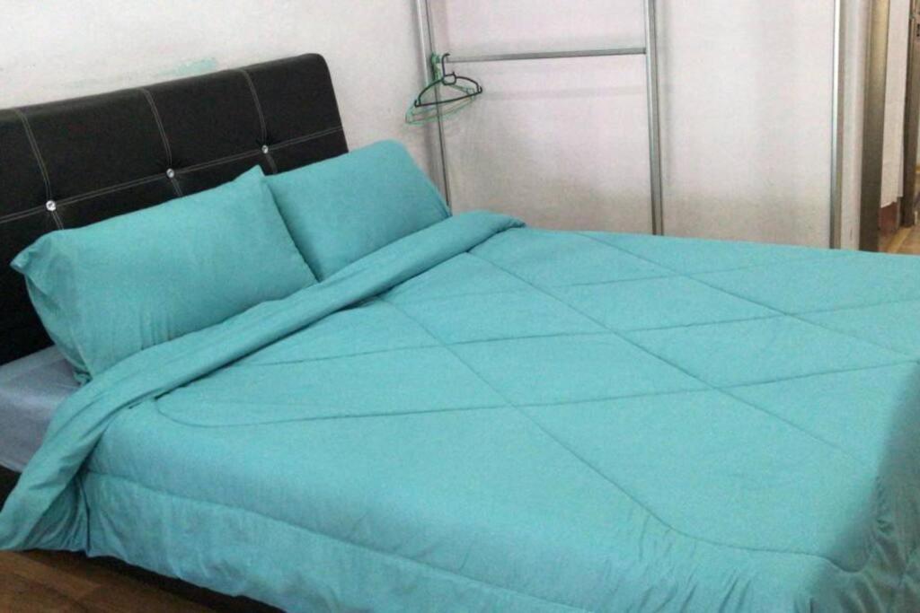 Terrace House Near Stulang Laut Ciq Midvalley Ksl For 7Pax Джохор-Бару Екстер'єр фото